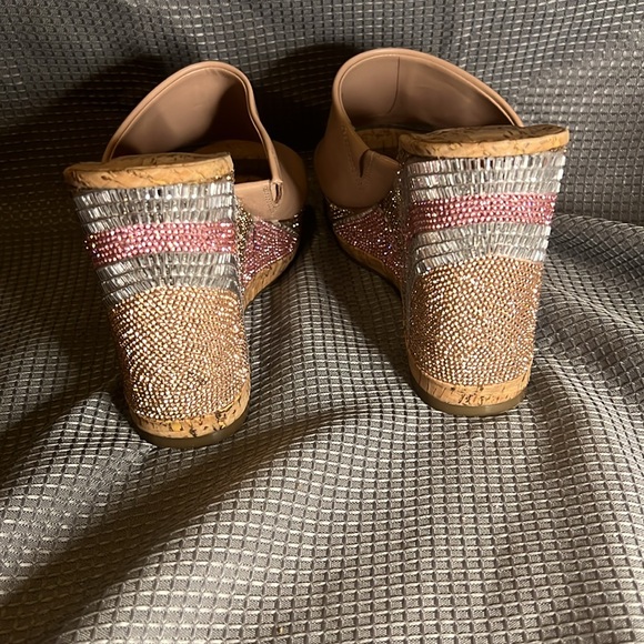 LOVIN INC BLINGIN’ WEDGES - Picture 3 of 4